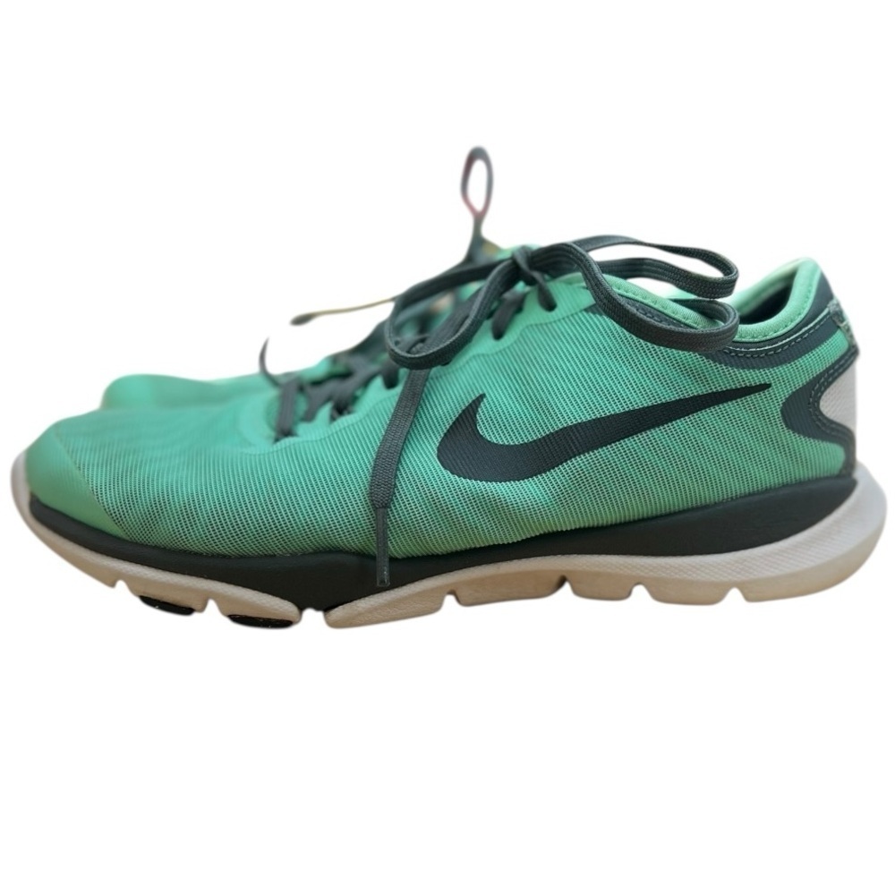 Nike Flex Women’s Supreme TR 4 sneakers - green glow - Size 6.5